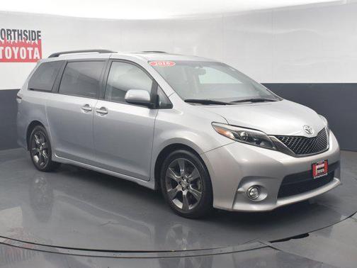 2016 Toyota Sienna SE