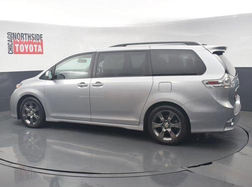 2016 Toyota Sienna SE