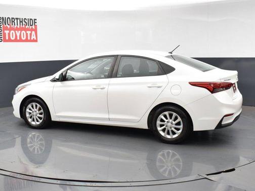 2019 Hyundai Accent SE