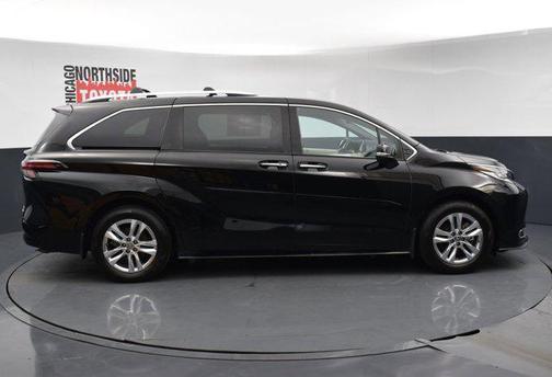 2023 Toyota Sienna Limited