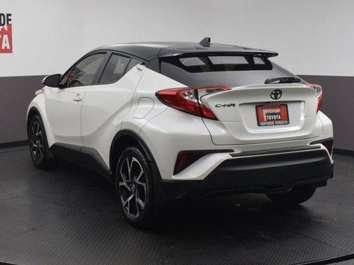 Photo 3 of 56 of 2019 Toyota C-HR Limited