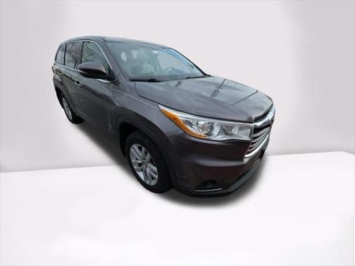 2015 Toyota Highlander LE