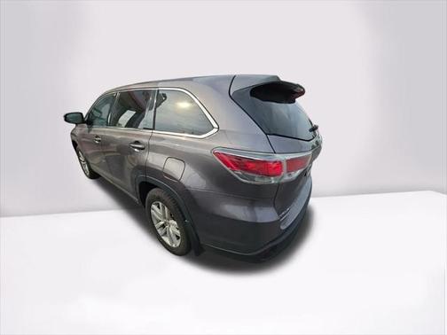 2015 Toyota Highlander LE