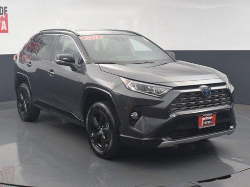 2021 Toyota RAV4 Hybrid SE
