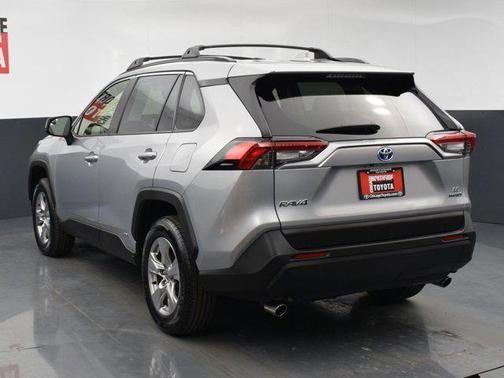 2023 Toyota RAV4 Hybrid LE