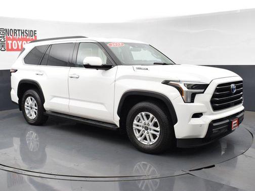 2023 Toyota Sequoia SR5