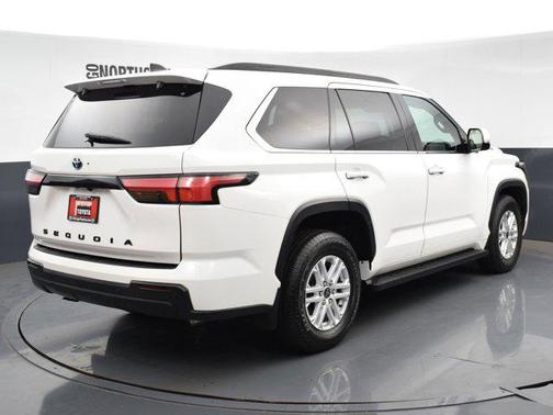 2023 Toyota Sequoia SR5