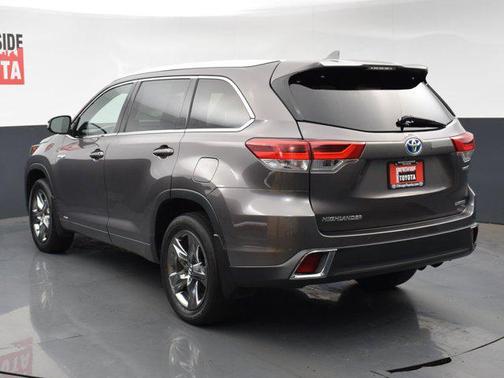 2017 Toyota Highlander Hybrid Platinum