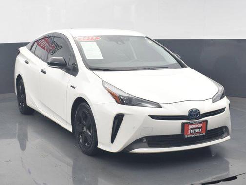 2022 Toyota Prius L