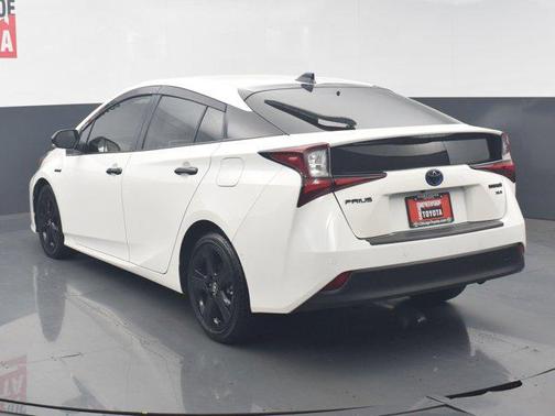 2022 Toyota Prius L