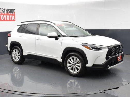 2022 Toyota Corolla Cross LE