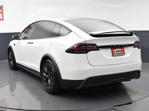 2023 Tesla Model X Base
