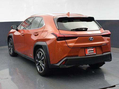 2021 Lexus UX 250h Base