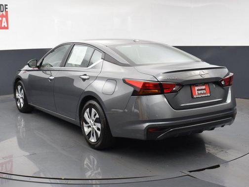 2025 Nissan Altima S FWD