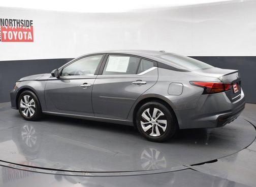 2025 Nissan Altima S FWD