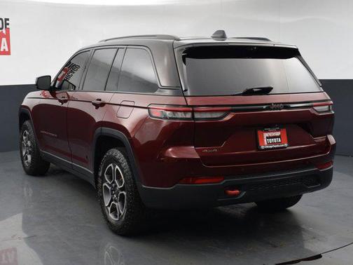 Velvet Red Pearlcoat 2022 Jeep Grand Cherokee Trailhawk