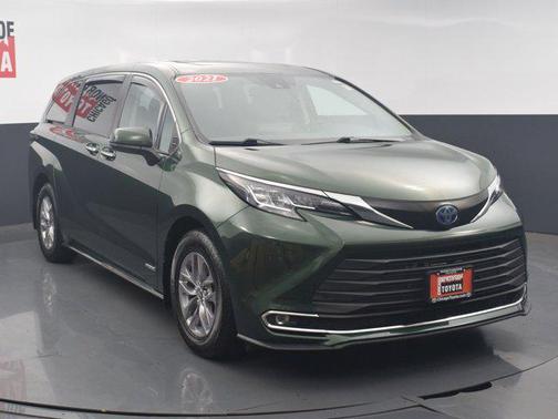 2021 Toyota Sienna XLE 7 Passenger