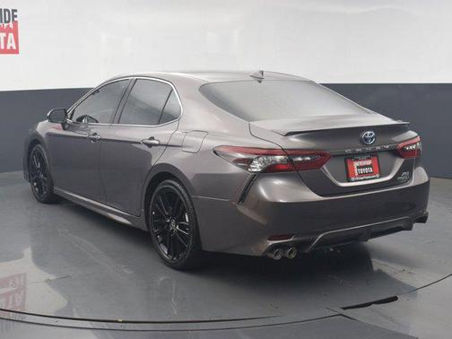 2024 Toyota Camry Hybrid SE
