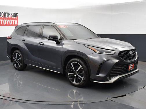 2022 Toyota Highlander XSE