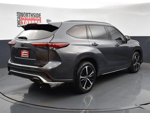 2022 Toyota Highlander XSE
