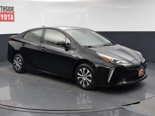 2021 Toyota Prius LE