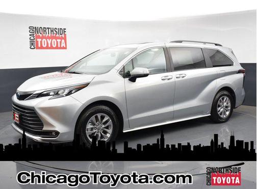 2025 Toyota Sienna XLE