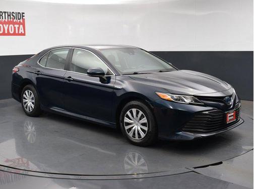 2019 Toyota Camry Hybrid LE