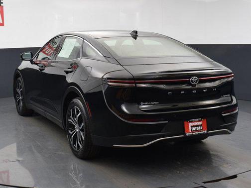 Black 2024 Toyota Crown Limited