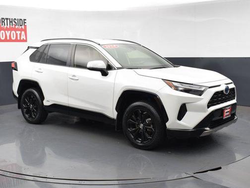 2024 Toyota RAV4 Hybrid SE