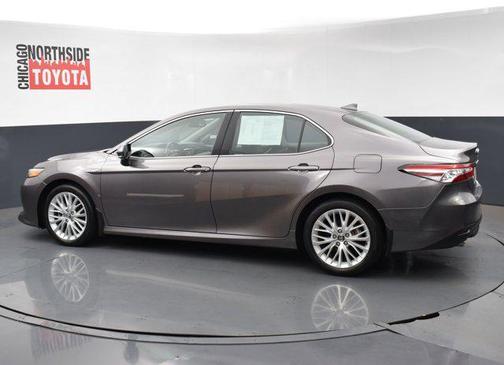 2020 Toyota Camry Hybrid XLE