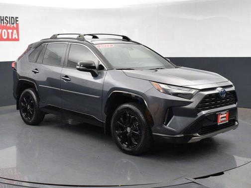 2022 Toyota RAV4 Hybrid SE
