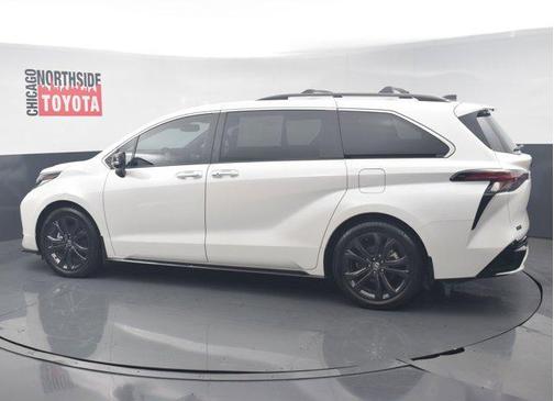 2023 Toyota Sienna XSE 7 Passenger