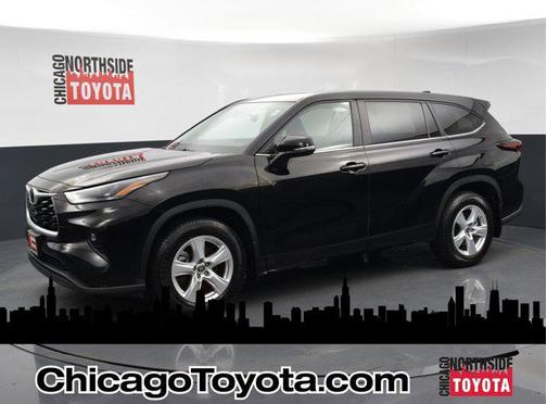 Midnight Black Metallic 2024 Toyota Highlander LE