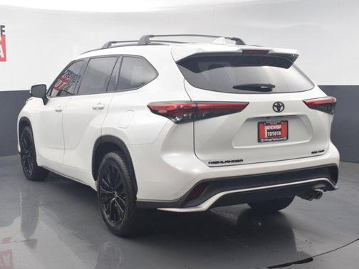 2023 Toyota Highlander XSE