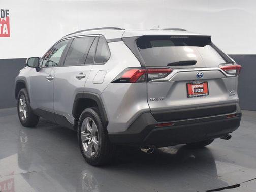 2023 Toyota RAV4 Hybrid XLE