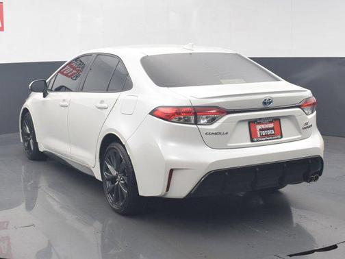 2023 Toyota Corolla Hybrid SE