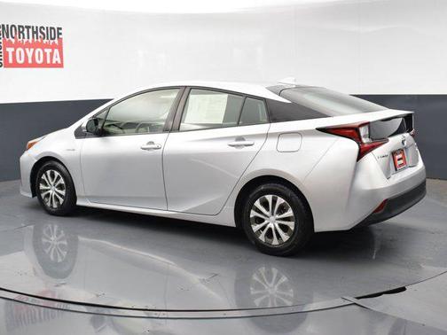 2022 Toyota Prius L