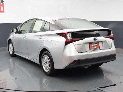 2022 Toyota Prius L