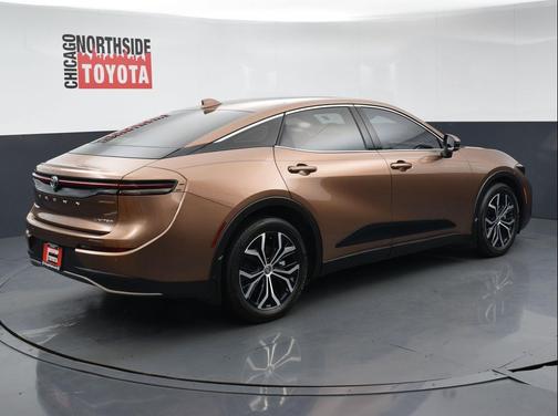 Bronze 2025 Toyota Crown Limited