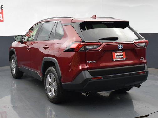 2024 Toyota RAV4 Hybrid LE