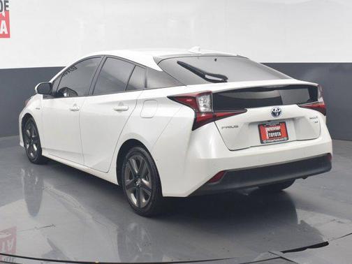 2022 Toyota Prius XLE