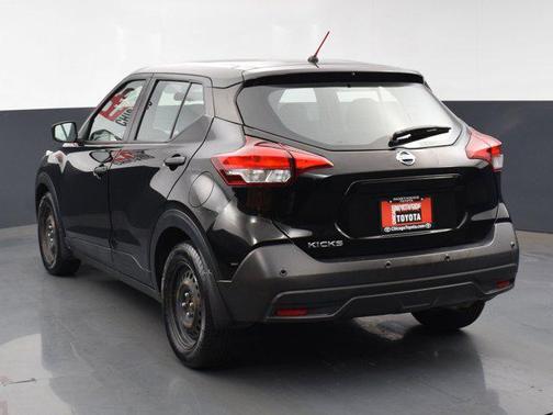 2020 Nissan Kicks S