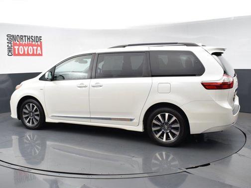 2019 Toyota Sienna Limited