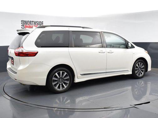 2019 Toyota Sienna Limited