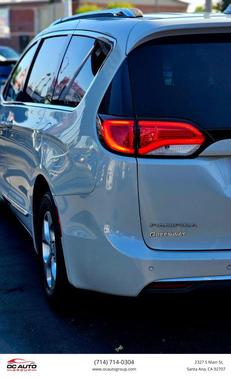 2017 Chrysler Pacifica Touring-L