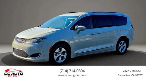 2017 Chrysler Pacifica Touring-L