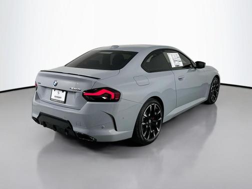 2025 BMW M240 i xDrive