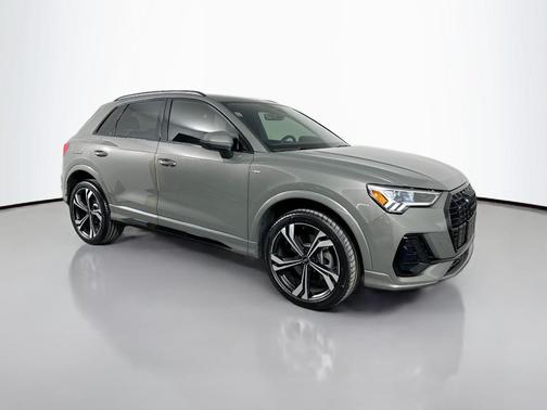 2024 Audi Q3 45 S line Premium