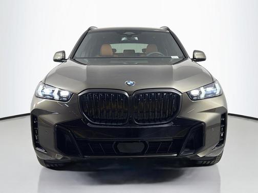 Manhattan Green Metallic 2026 BMW X5 xDrive40i