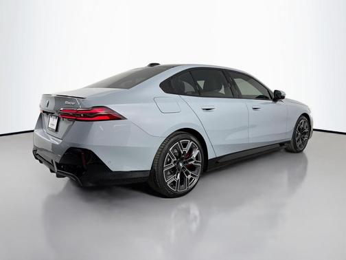 2026 BMW 550e xDrive